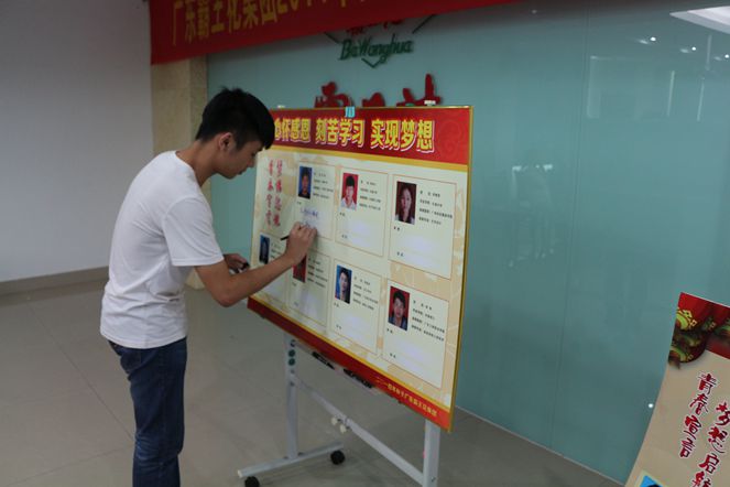 1533272196286590.jpg 2.jpg